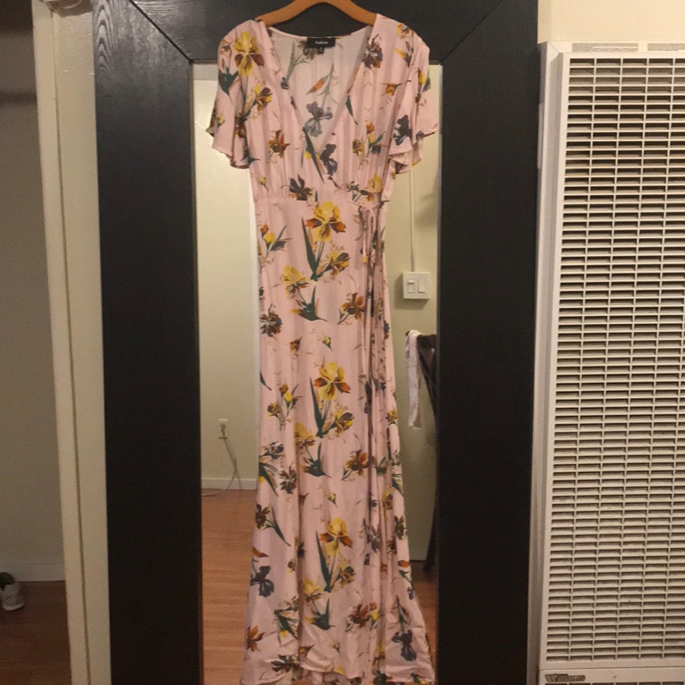 Floral maxi wrap dress!